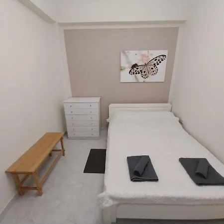 Goldfish Elegant Apartment Orfanion
